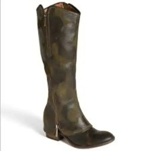 Donald J Pliner Women's Devi3 Tall Boot 6 - Picture 1 of 12